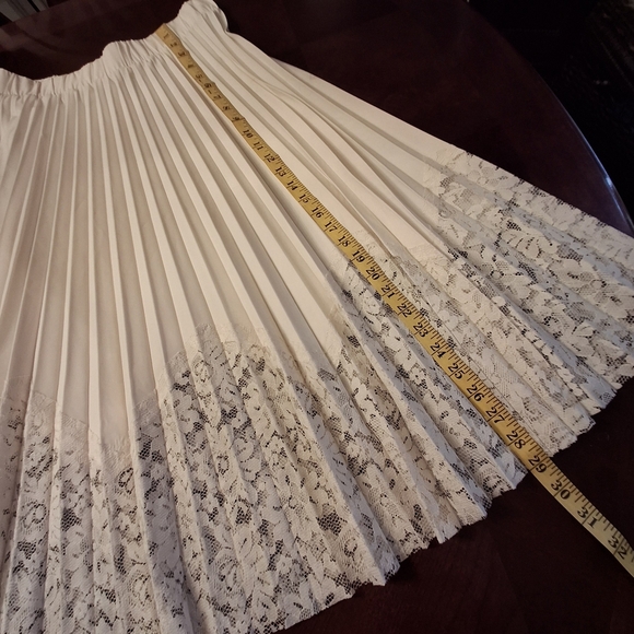 Nanette Lepore Pleated Lace Cream Midi A-Line Full Pull-on Skirt Women Medium - Picture 10 of 14